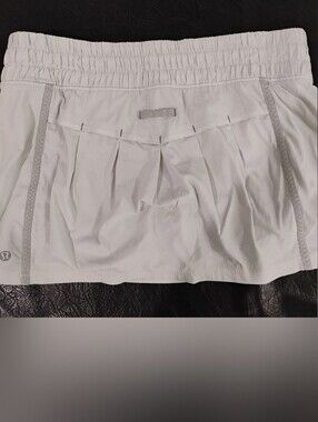 Lululemon 6 Gray Athletic Skirt